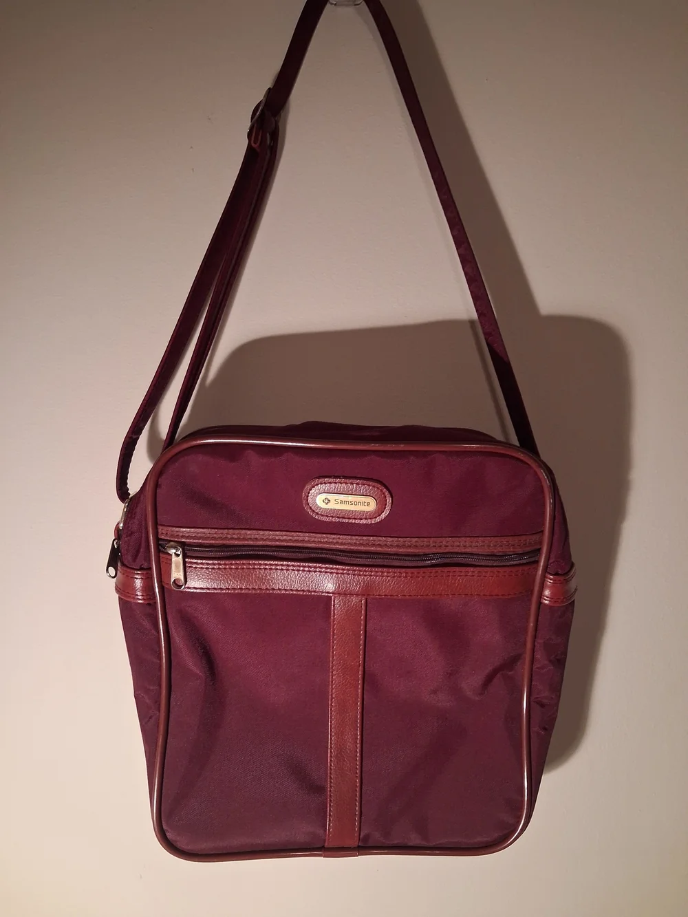 Samsonite Burgundy Shoulder Bag
